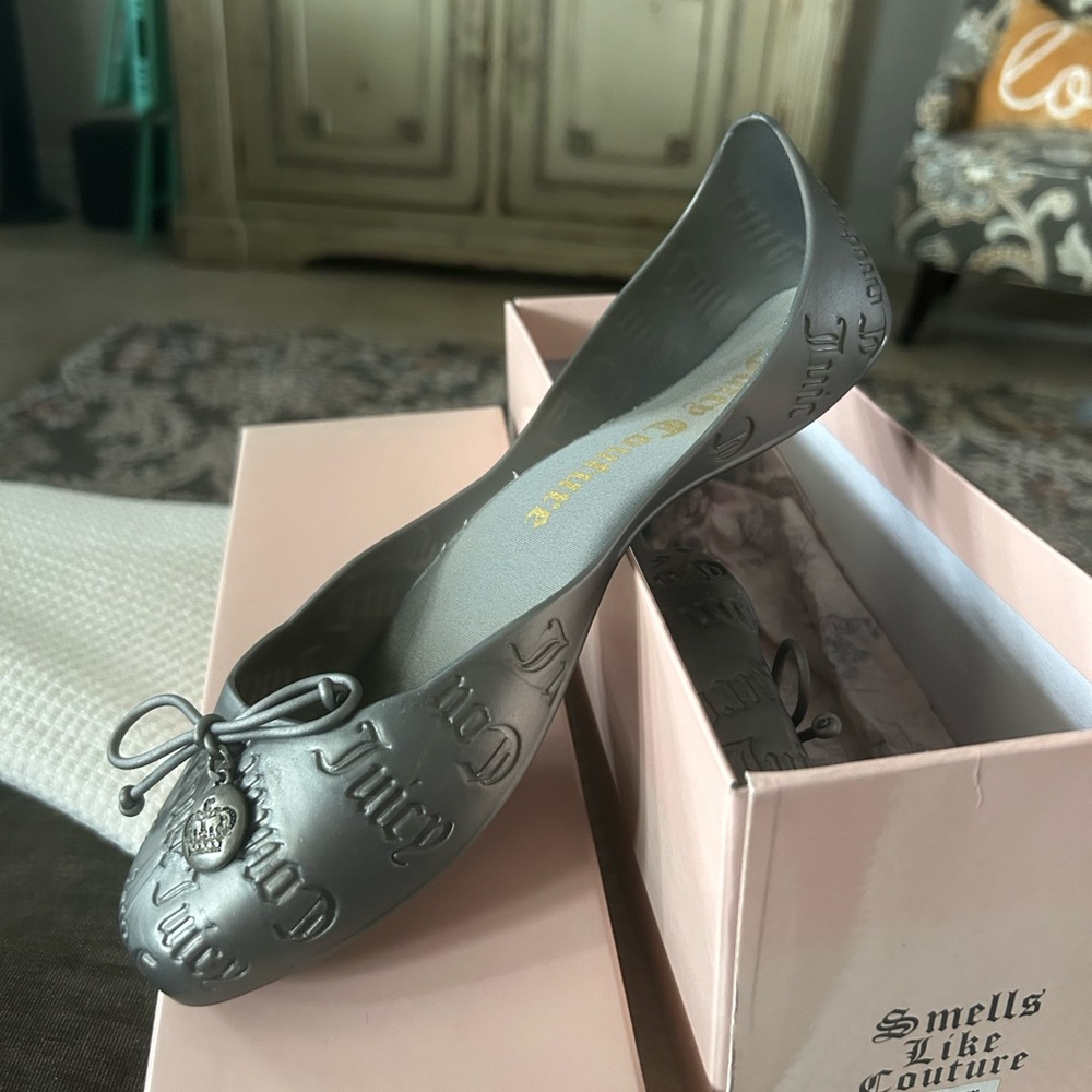 Juicy Couture sz 8 Helda Ballet Flats